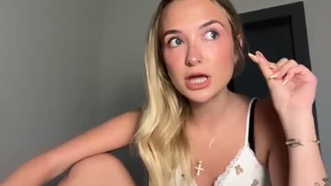 Kelsey Blu online show from June 25, 12:40 am