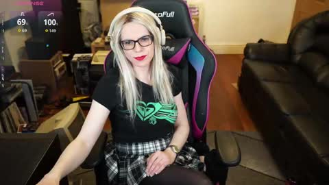 kelseycobalt online show from February 8, 9:07 pm