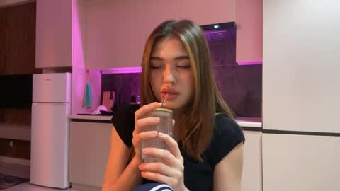 Luna online show from April 19, 6:10 pm