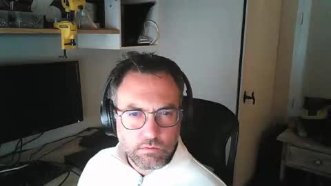 kelvin06133 online show from March 7, 9:27 pm