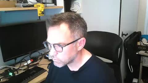 kelvin06133 online show from February 4, 10:45 pm