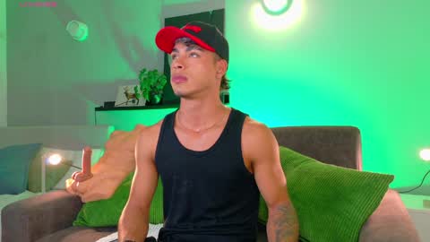   online show from April 11, 9:13 am