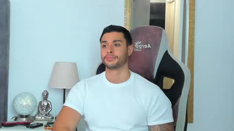 ken_mailik online show from April 2, 12:40 am