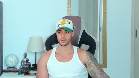 ken_mailik online show from June 7, 1:33 am