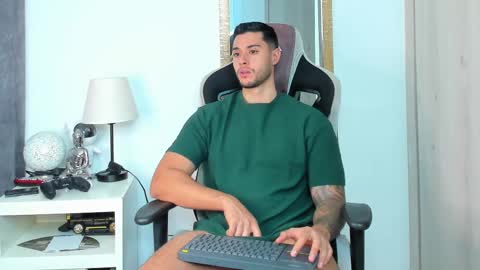 ken_mailik online show from November 23, 7:23 pm