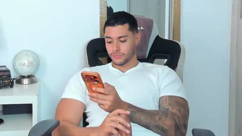 ken_mailik online show from July 3, 5:23 am