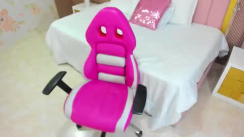 Kendall no Jenner  online show from December 5, 3:54 pm