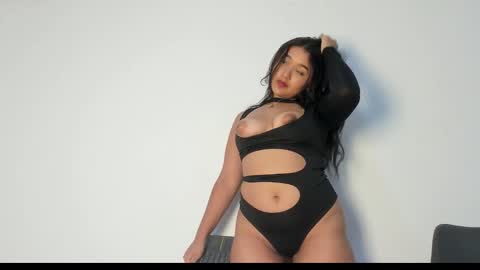 kendall_x0 online show from March 1, 1:43 am