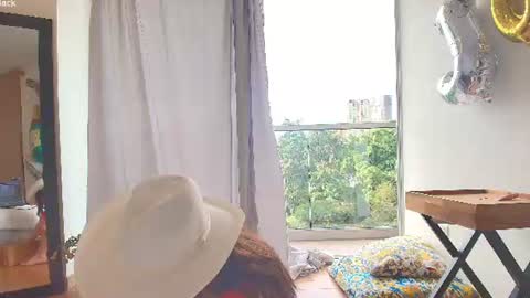 kendall online show from July 3, 8:24 pm