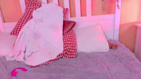   online show from November 18, 12:30 pm