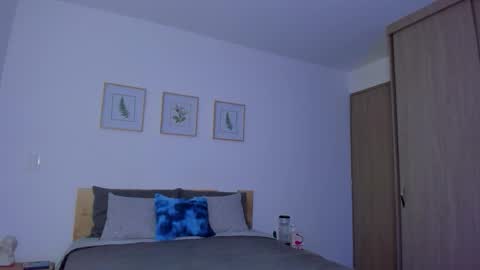 kendel_dimitri online show from November 28, 6:10 am