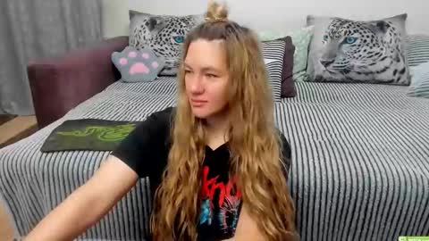 Kendra online show from November 4, 12:12 am