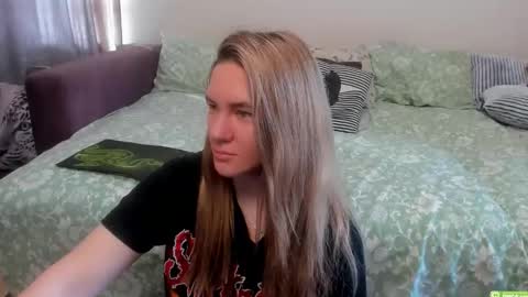 Kendra online show from May 28, 1:58 am