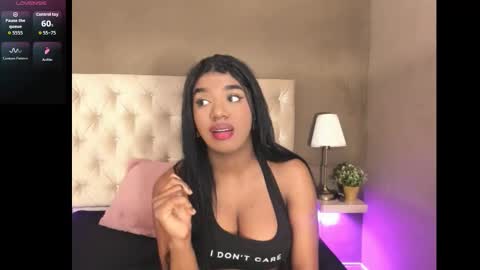 kendrachavez_ online show from January 12, 9:55 pm