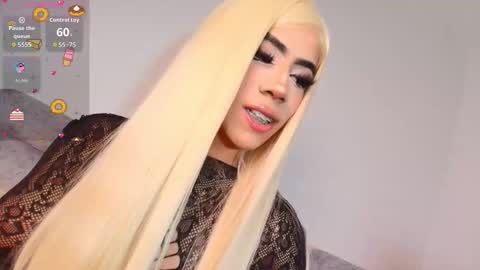 kenia_fox1 online show from October 30, 1:33 pm