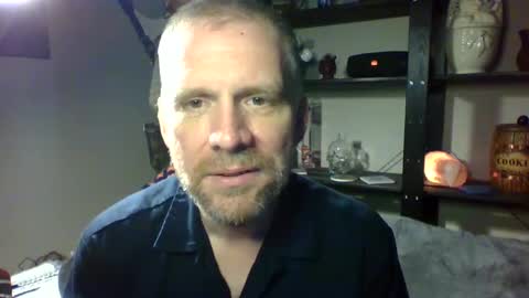 Snapshot of kenkuddles chatting on January 18, 6:24 am Ken Kuddles online show from January 18, 6:24 am