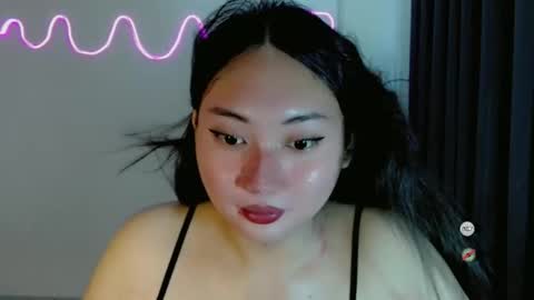 kennaxx69 online show from February 24, 11:52 pm