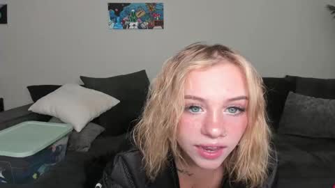 kennedykkay online show from January 14, 8:04 pm