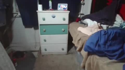 Snapshot of kenneth69h chatting on September 16, 5:54 am kenneth69h online show from September 16, 5:54 am