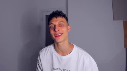 Peter     online show from October 27, 9:15 pm