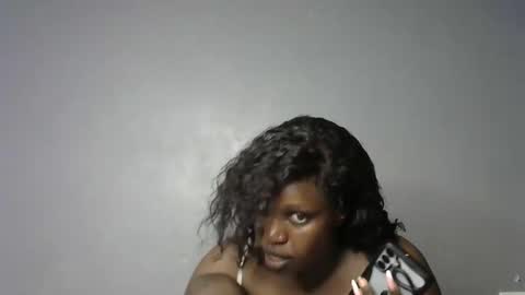 kering_lovly online show from January 7, 6:18 am