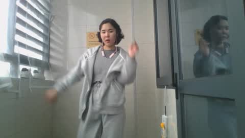 Jenny  online show from January 16, 11:58 pm