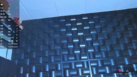 KESHA online show from January 8, 8:20 am