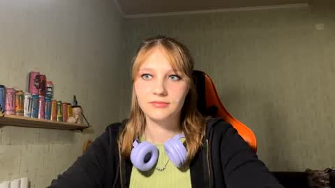 Kate online show from April 4, 5:09 pm