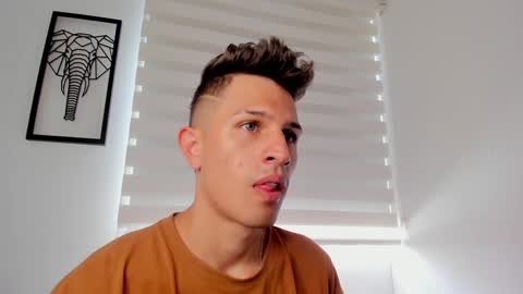 Snapshot of kevin_ahs1 chatting on February 5, 3:31 pm Kevin Ahs online show from February 5, 3:31 pm
