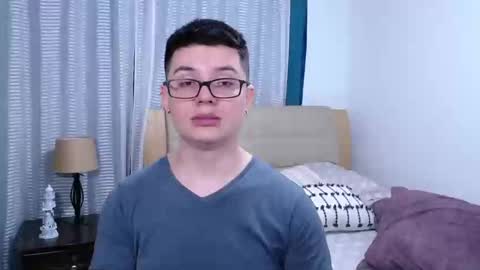 Kevin online show from March 12, 12:36 am