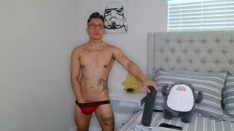 Snapshot of kevinkham chatting on October 19, 2:55 pm kevinkham online show from October 19, 2:55 pm