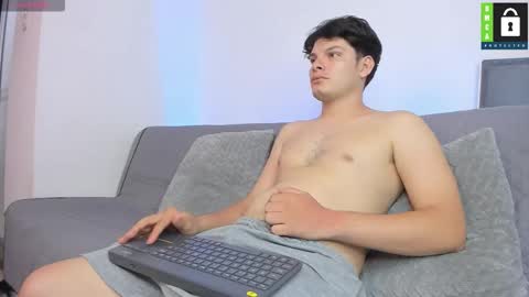 kevin and ottis online show from October 18, 1:54 am