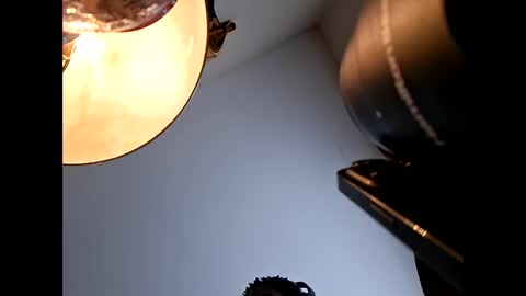 Keybump online show from April 18, 8:31 pm