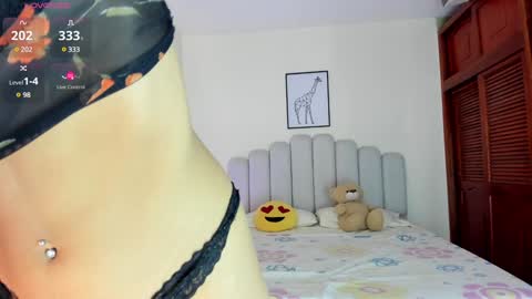 keylly online show from December 18, 2:32 am