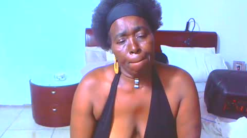 keysenbarxx19 online show from January 31, 7:22 pm