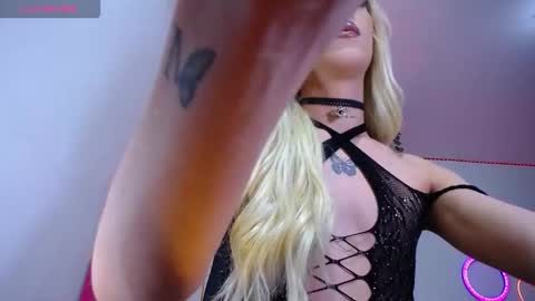 Snapshot of khalany_hadid chatting on October 13, 7:43 am kahalany online show from October 13, 7:43 am