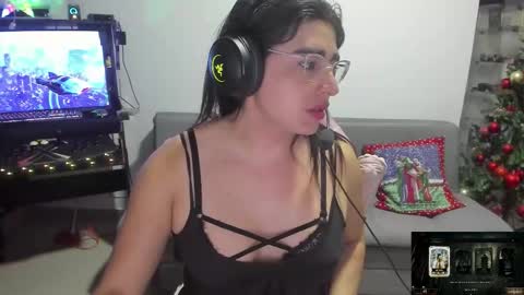 Khalifa Kasumi online show from December 4, 3:06 am