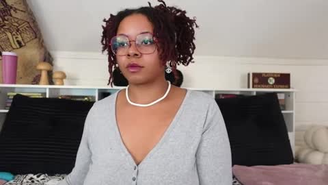 Khaya online show from February 14, 7:27 pm