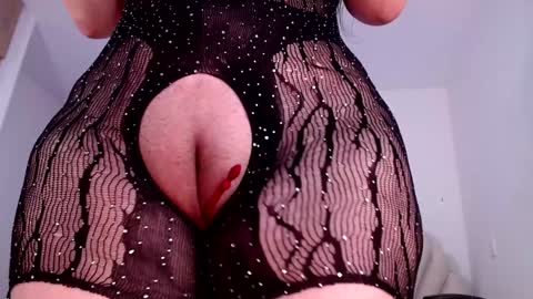 Snapshot of khloe_sweeet chatting on December 25, 11:53 pm khloe_sweeet online show from December 25, 11:53 pm