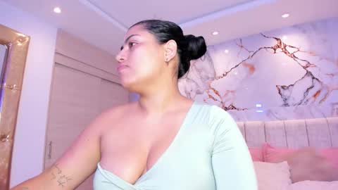    N         M online show from December 3, 12:17 pm