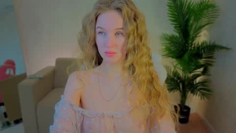 kianawhite online show from February 27, 9:46 am