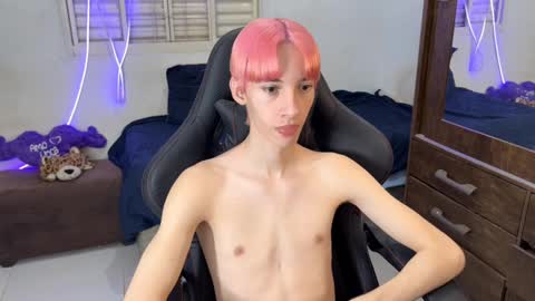 kiantwink online show from September 14, 9:38 pm