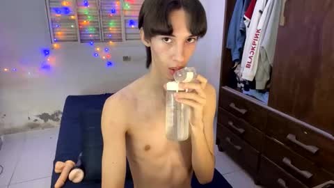 kiantwink online show from January 20, 6:21 am