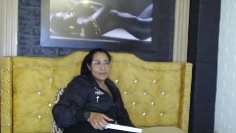 kiara_022 online show from September 24, 6:14 pm