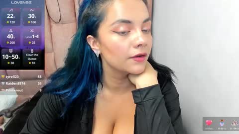 kiara Cruz online show from October 11, 10:13 pm