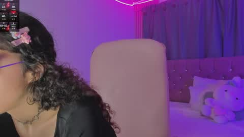 Kiara online show from May 24, 3:58 am