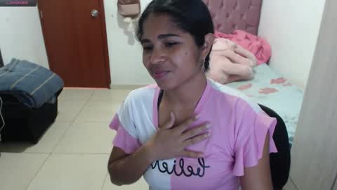 Snapshot of kiara_williamss chatting on October 23, 7:15 pm Kiara online show from October 23, 7:15 pm