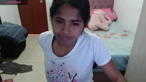 Snapshot of kiara_williamss chatting on October 16, 7:46 pm Kiara online show from October 16, 7:46 pm