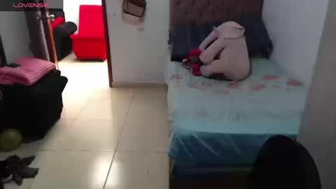 Snapshot of kiara_williamss chatting on September 22, 6:23 pm Kiara online show from September 22, 6:23 pm
