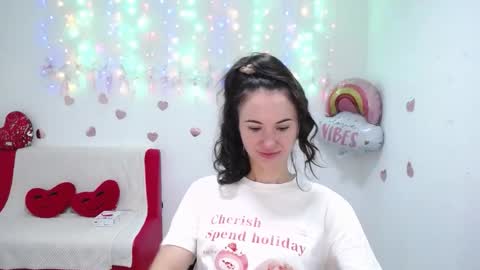 Snapshot of kiaracriegs chatting on October 9, 7:08 pm Kara online show from October 9, 7:08 pm